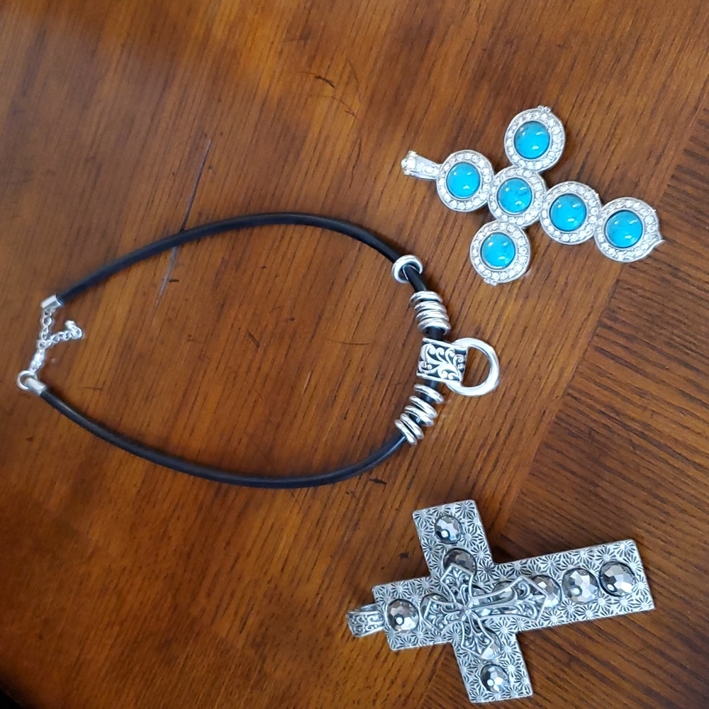 Necklace - Picture 2 of 2